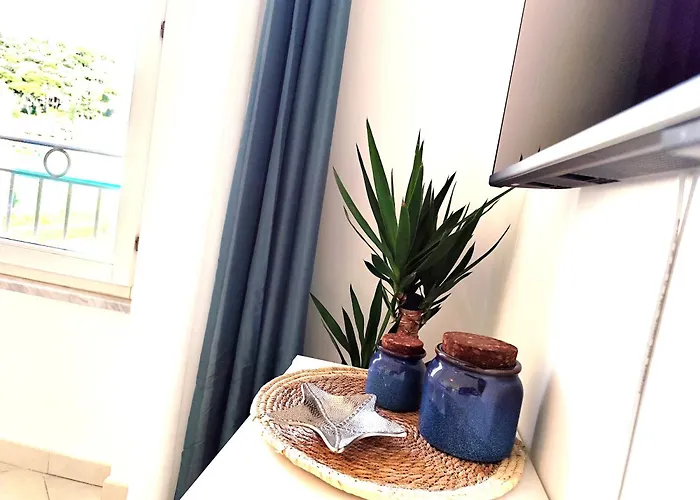 Almarea - Essenza Del Mare, Calore Di Casa